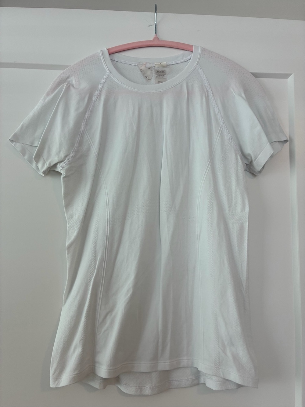 CALIA by Carrie Underwood White Short Sleeve Athletic Tee